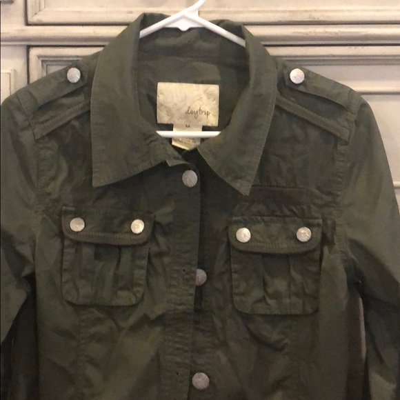 Olive utility jacket by Daytrip-excellent used con - Picture 4 of 5